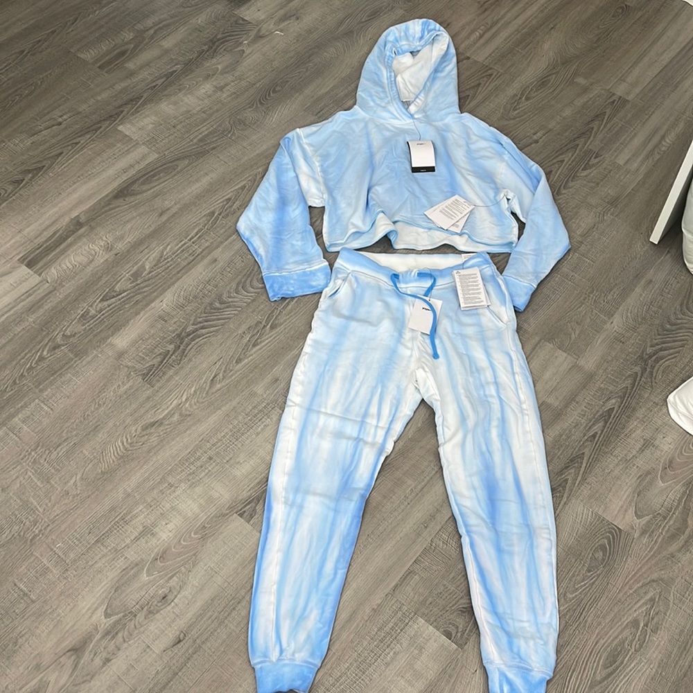 NWT Nike Yoga sweatsuit